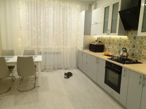 Наша кухня.  Почти 20 кв. 04