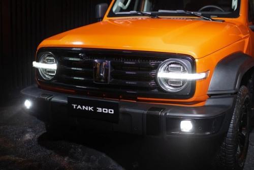 Я его почти год ждал. 01