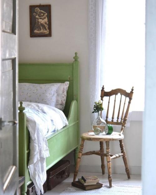 Уютный традиционный коттедж на берегу фьорда в Норвегии. 09