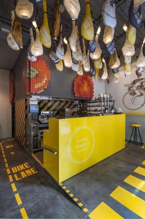 Ветчина на колёсах - немного юмора в дизайне ресторана от External Reference Architects. 04