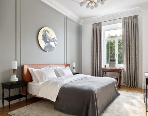 Двери в прошлое: лепнина, каминный портал и портрет Ленина. 07