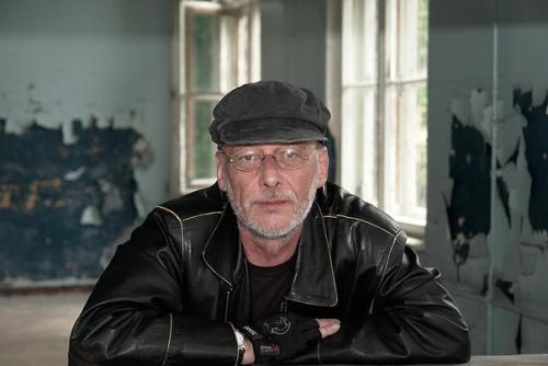 Выставка Очарование Прошлого берлинского фотографа акселя хансманна, несколько лет путешествовавшая по городам Урала, вновь вернулась в Оренбург.