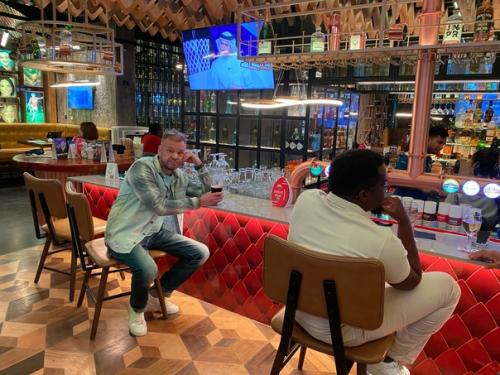 Буквально несколько дней назад, Дубай, пополняю свою коллекцию - посещение пабов мира. 07