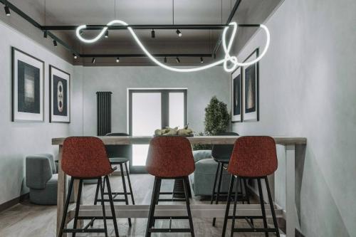 Современный офис - это больше, чем просто место для работы. 05