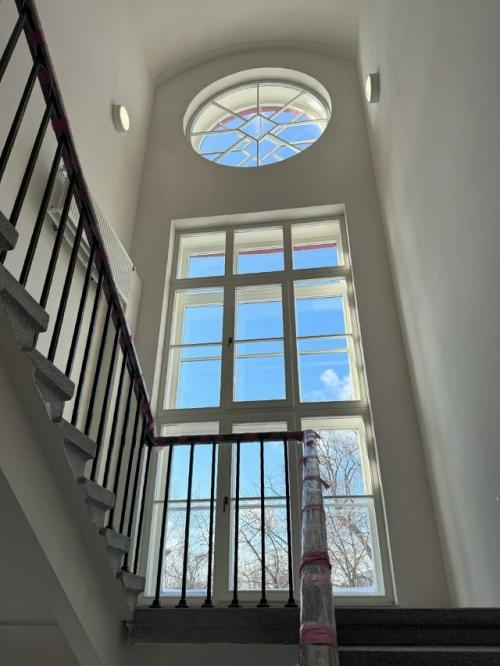 В 1927 году на восточной рабочей окраине Москвы открылась поликлиника - амбулатория 10-летия октября. 07