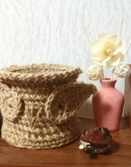 Изделия из джута получаются очень красивыми, необычными и удачно вписываются в интерьеры в различных стилях: сканди, эко, Рустик, модерн. 02