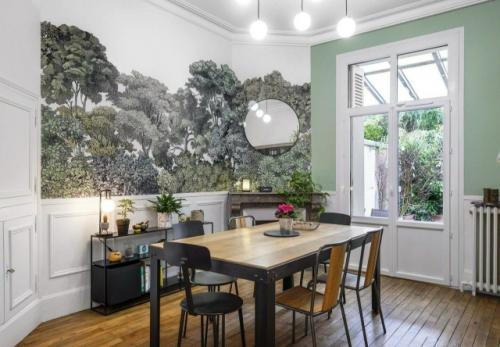 Гостиная и столовая с художественными акцентами. 01 Гостиная и столовая с художественными акцентами. 01