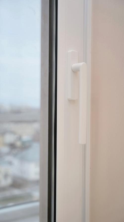 На улице морозы, и остекление коттеджей временно приостановлено. 02