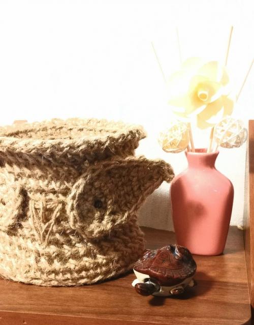 Изделия из джута получаются очень красивыми, необычными и удачно вписываются в интерьеры в различных стилях: сканди, эко, Рустик, модерн. 04