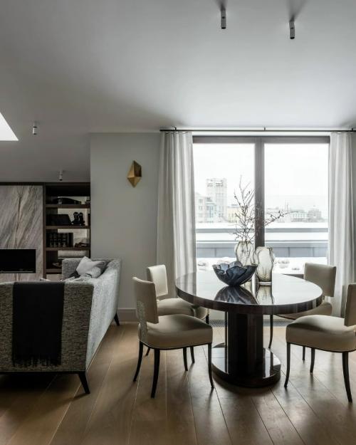 Реализованный интерьер двухуровневой квартиры площадью 180 кв. 02