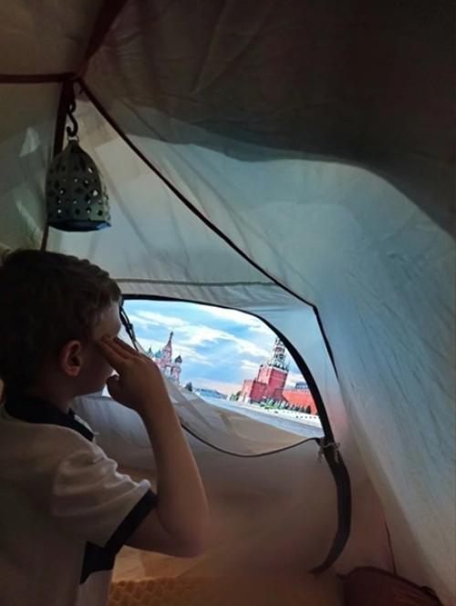 Певица Максим потихоньку оправилась после аварии, сейчас её уже лучше. 01