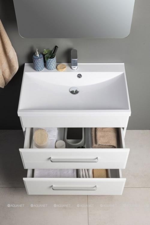 Белая мебель - это универсальная классика, которая освежает интерьер и делает пространство визуально легче. 02