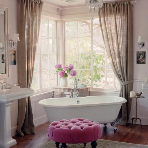 Интерьеры в стиле Винтаж очень напоминают обстановку кукольных домиков или королевских дворцов. 05