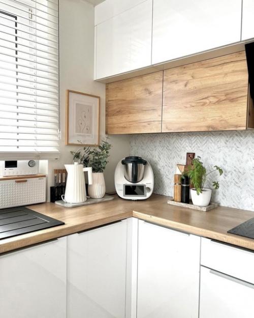 Хорошо, что сейчас появляется множество быстрых и бюджетных вариантов обновления интерьера. 02