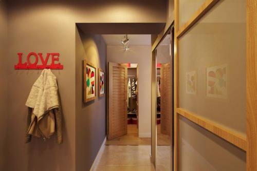 8 основных правил обустройства узкого коридора. 04