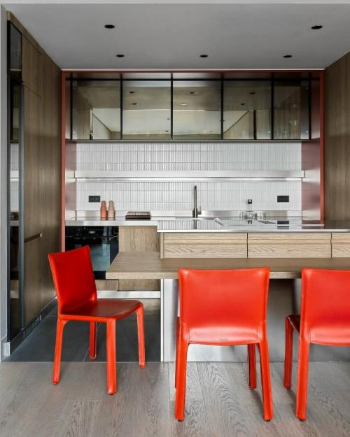 Реализованный интерьер квартиры для семьи с ребенком. 01