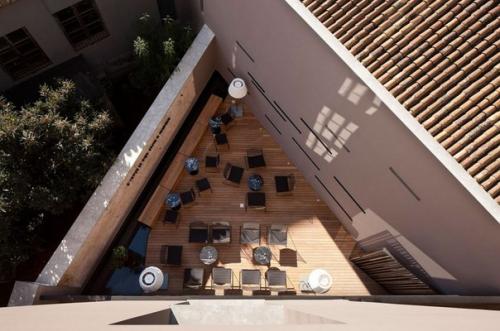 Caro Hotel, современный отель которому 2000 лет, Валенсия (Испания. 08