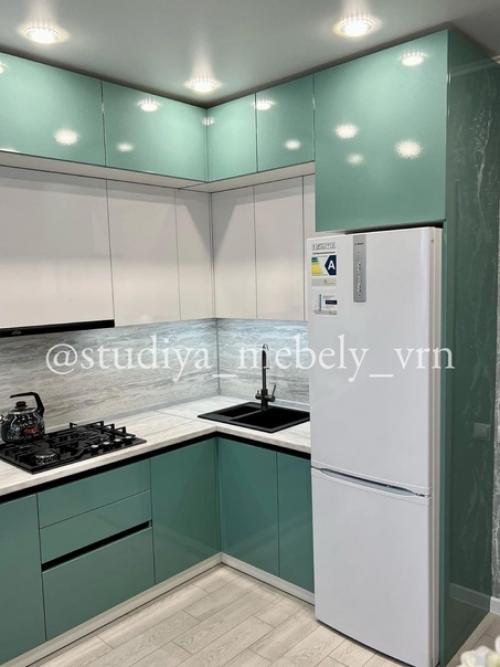 Восхитительная глянцевая кухня в бирюзовом цвете! 02