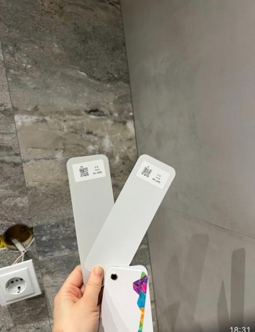 В современном интерьере серый цвет синонимом универсальности стал. 02