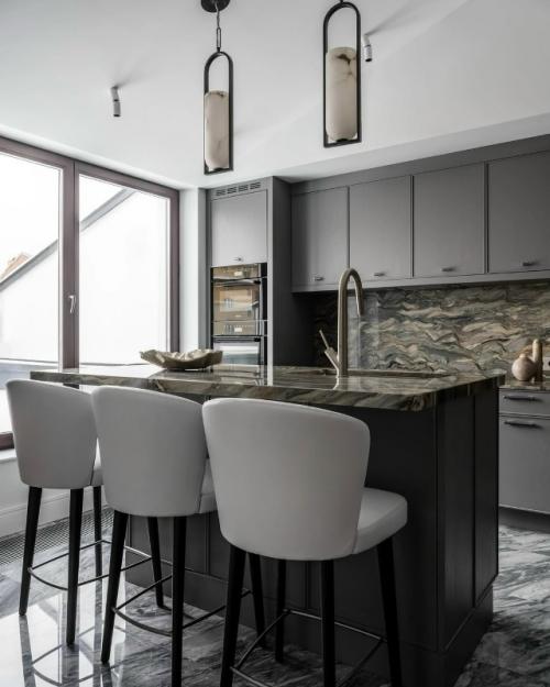 Реализованный интерьер двухуровневой квартиры площадью 180 кв. 03