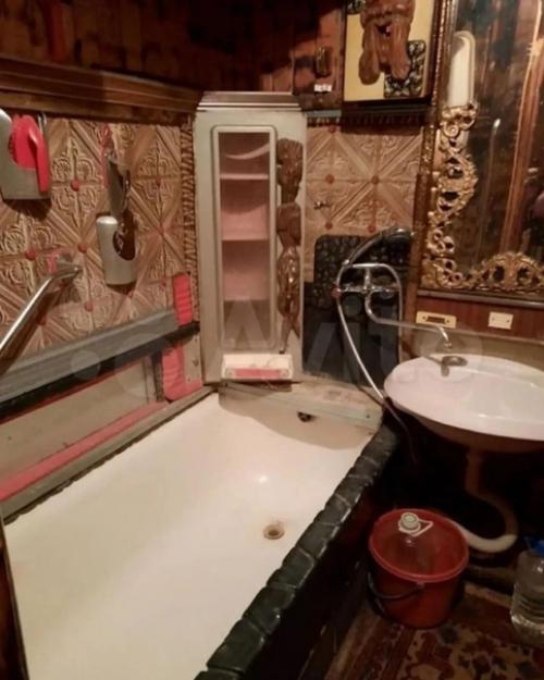 Немного эксклюзивчика.  Сложно описать словами интерьер этой квартиры. 05