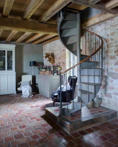 Дом в ОВЕРНИ. В 2004 году Сэнди и ее муж Реджинальд решили перебраться из Нидерландов во Францию. 04