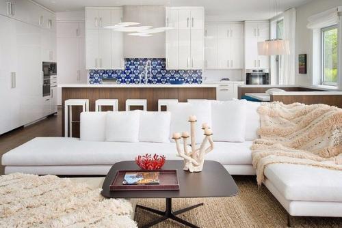 Светлый, воздушный интерьер дома, расположенного в штате Колорадо, в США.