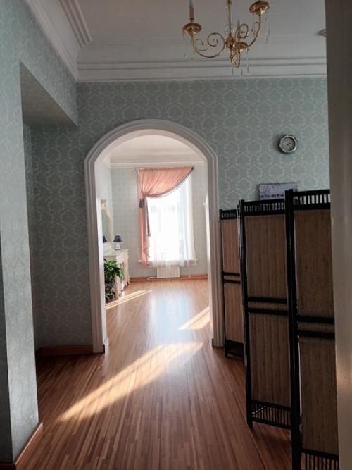 Впервые побывала в доме П. и. Кузнецова, известного красноярского золотопромышленника и купца. 01