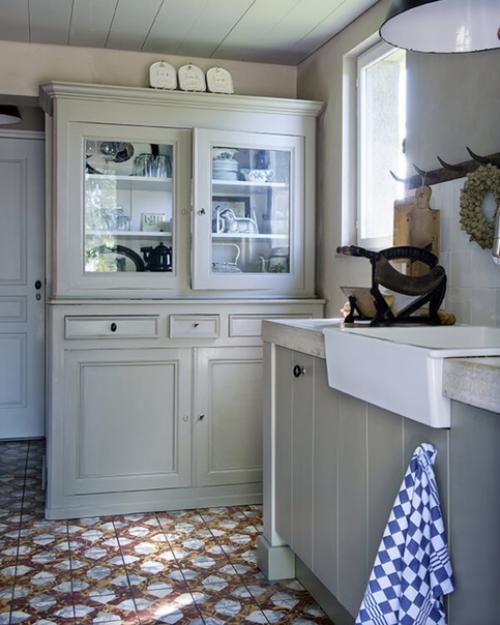 Дом в ОВЕРНИ. В 2004 году Сэнди и ее муж Реджинальд решили перебраться из Нидерландов во Францию. 07