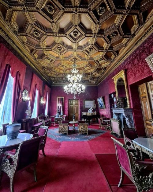 Интерьеры владимирского дворца. 01