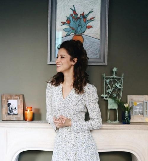 Равшана Куркова показала, как выглядит ее квартира после ремонта в Грузинском Стиле. 01