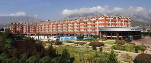 Топ - 10 отелей 5* Кемера для отдыха с детьми (Турция 2017). 05