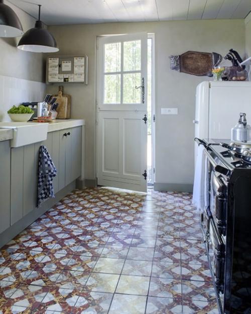 Дом в ОВЕРНИ. В 2004 году Сэнди и ее муж Реджинальд решили перебраться из Нидерландов во Францию. 06