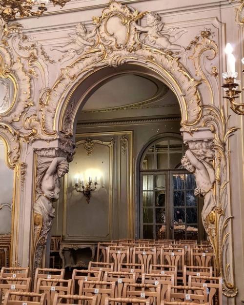 Интерьеры владимирского дворца. 02