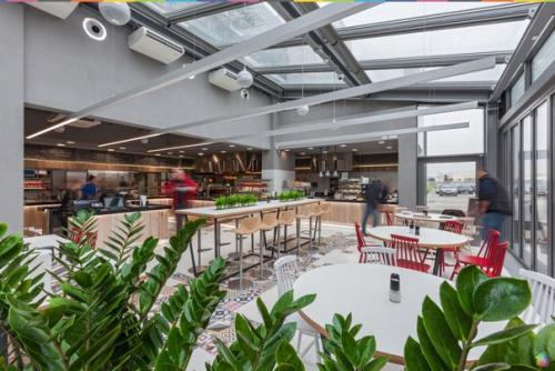 Ресторан в штаб-квартире Lidl в Польше. 04