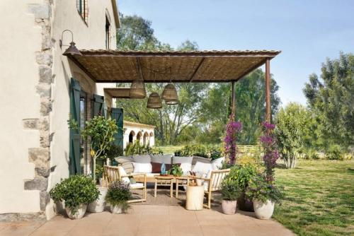 Модернизация деревенского дома и успех: он был старомодным, и они восстановили его с шармом и штрихами от декораторов. 01