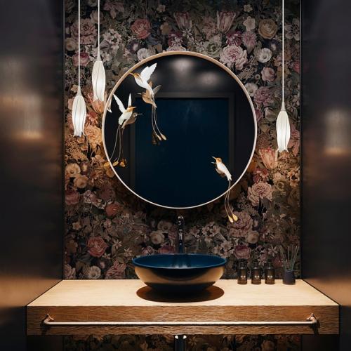 Зеркала в интерьере - это не только удобный функциональный элемент, но и изящный предмет декора. 03