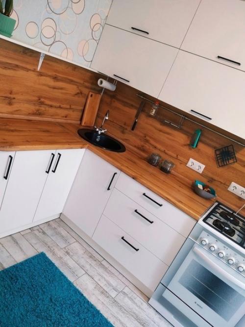 Мама после смерти бабушки совсем зачахла, даже готовить перестала. 03