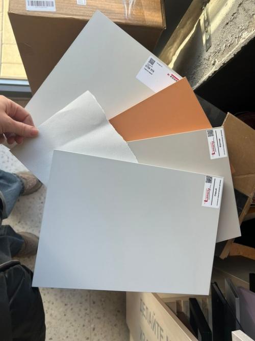 В современном интерьере серый цвет синонимом универсальности стал. 04