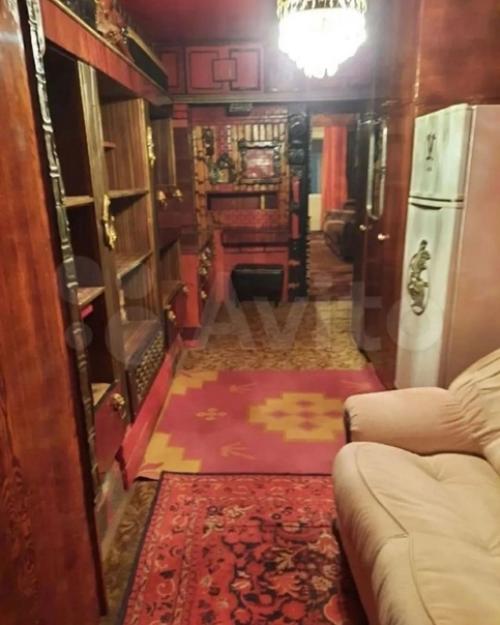 Немного эксклюзивчика.  Сложно описать словами интерьер этой квартиры. 03