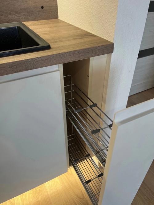 Она так и светится! 03