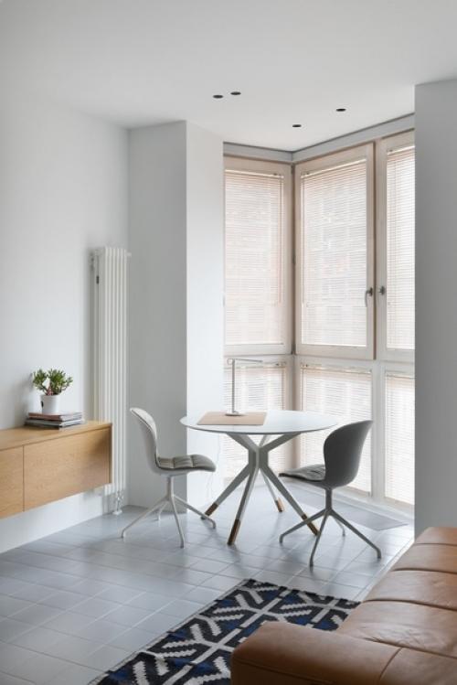 Белый интерьер с отсылкой к модернизму на адмирала Макарова ч. 1. 02