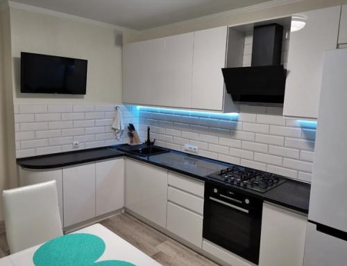 Простой интерьер кухни. 01