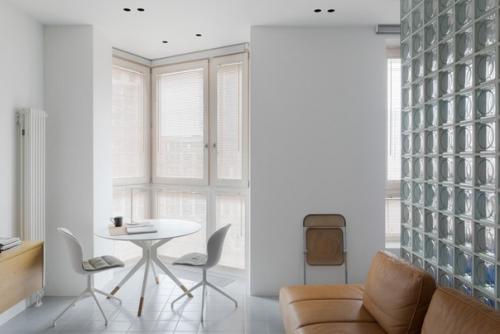 Белый интерьер с отсылкой к модернизму на адмирала Макарова ч. 1. 04