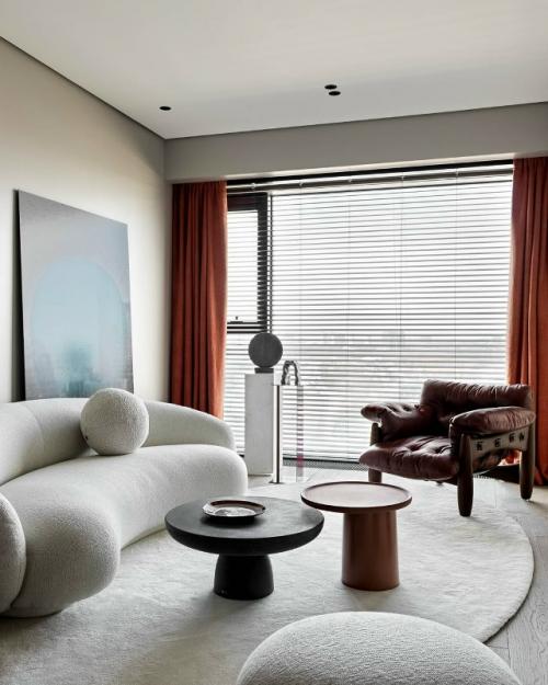 Реализованный интерьер квартиры для семьи с ребенком. 02