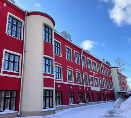 В 1927 году на восточной рабочей окраине Москвы открылась поликлиника - амбулатория 10-летия октября. 06