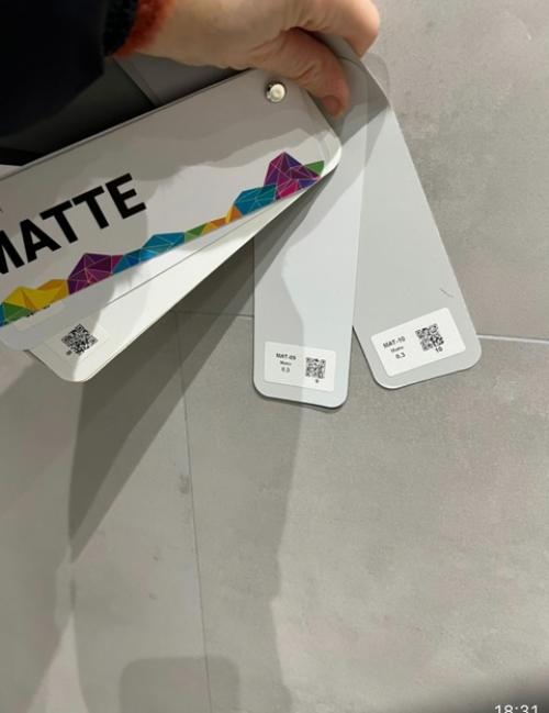 В современном интерьере серый цвет синонимом универсальности стал. 01