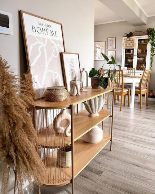 Базовый цвет этого интерьера светло-серый, что добавляет пространству ощущение воздушности и лёгкости. 03