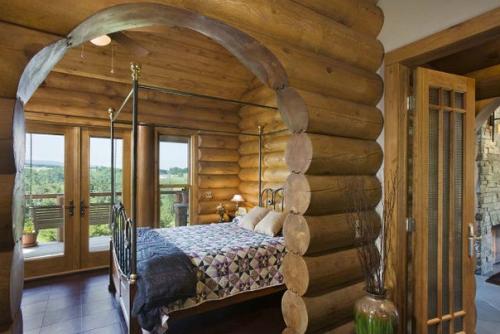 Расширить пространство в деревянном доме помогут стильные арки! 04