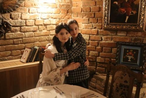 На масленицу пригласила дочерей и маму в Дом купчихи ершовой. 04